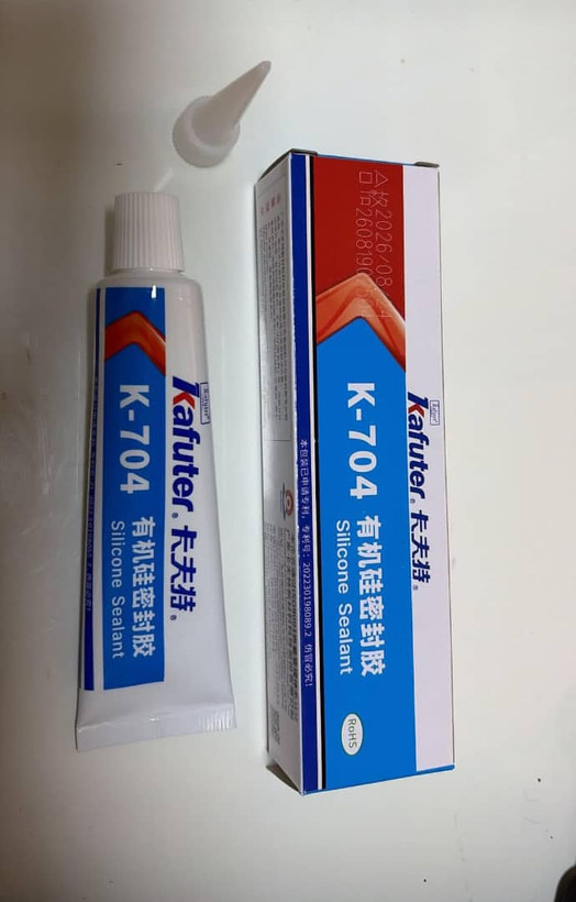 چسب کافوتر 704اصلی